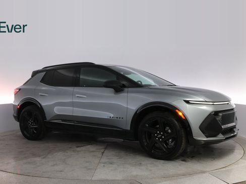 Used 2024 Chevrolet Equinox EV RS image 5