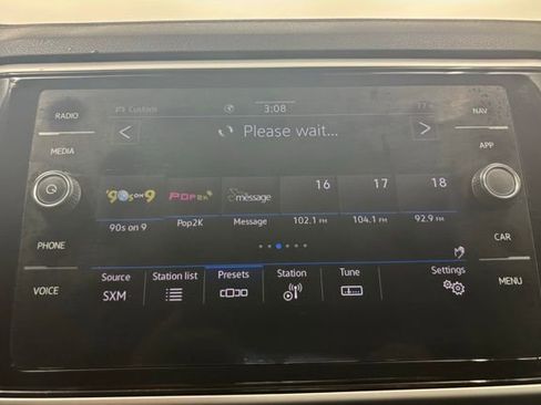 Used 2022 Volkswagen Atlas SEL AWD/4WD image 32