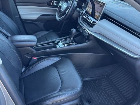 Certified 2022 Jeep Compass Limited w/ Sun and Sound Group image 12