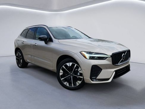 New 2026 Volvo XC60 B5 Plus w/ Protection Package Premier AWD/4WD image 2
