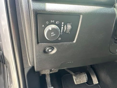 Used 2020 Jeep Grand Cherokee Altitude RWD image 6