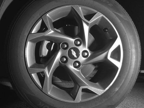 Used 2025 Chevrolet Trax LT FWD image 12