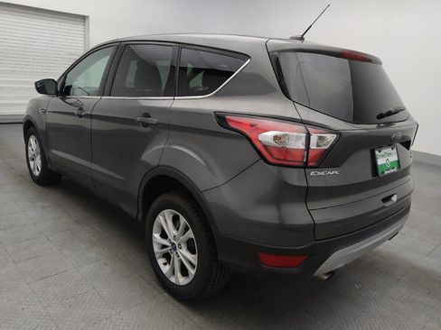 Used 2017 Ford Escape SE image 5