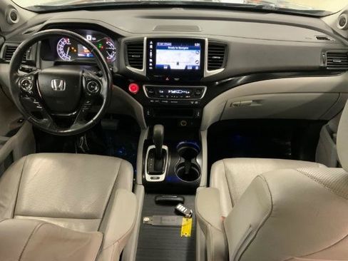 Used 2018 Honda Ridgeline RTL-E image 9