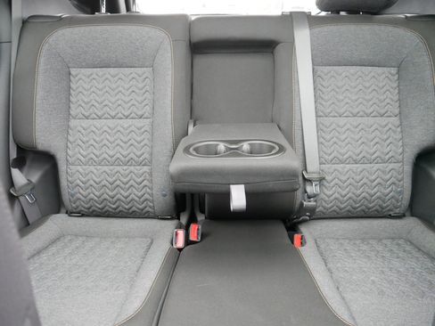 Used 2023 Chevrolet Equinox LT image 13