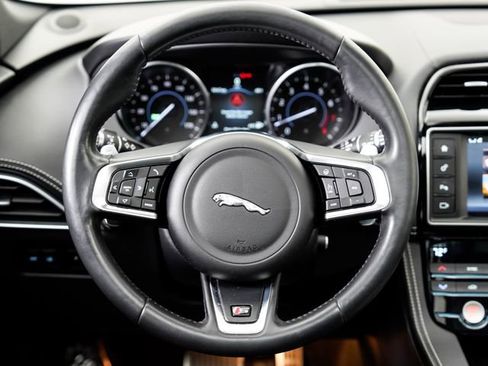 Used 2018 Jaguar F-PACE S AWD/4WD image 11