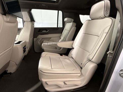 New 2026 GMC Yukon XL Denali w/ Denali Reserve Package AWD/4WD image 25