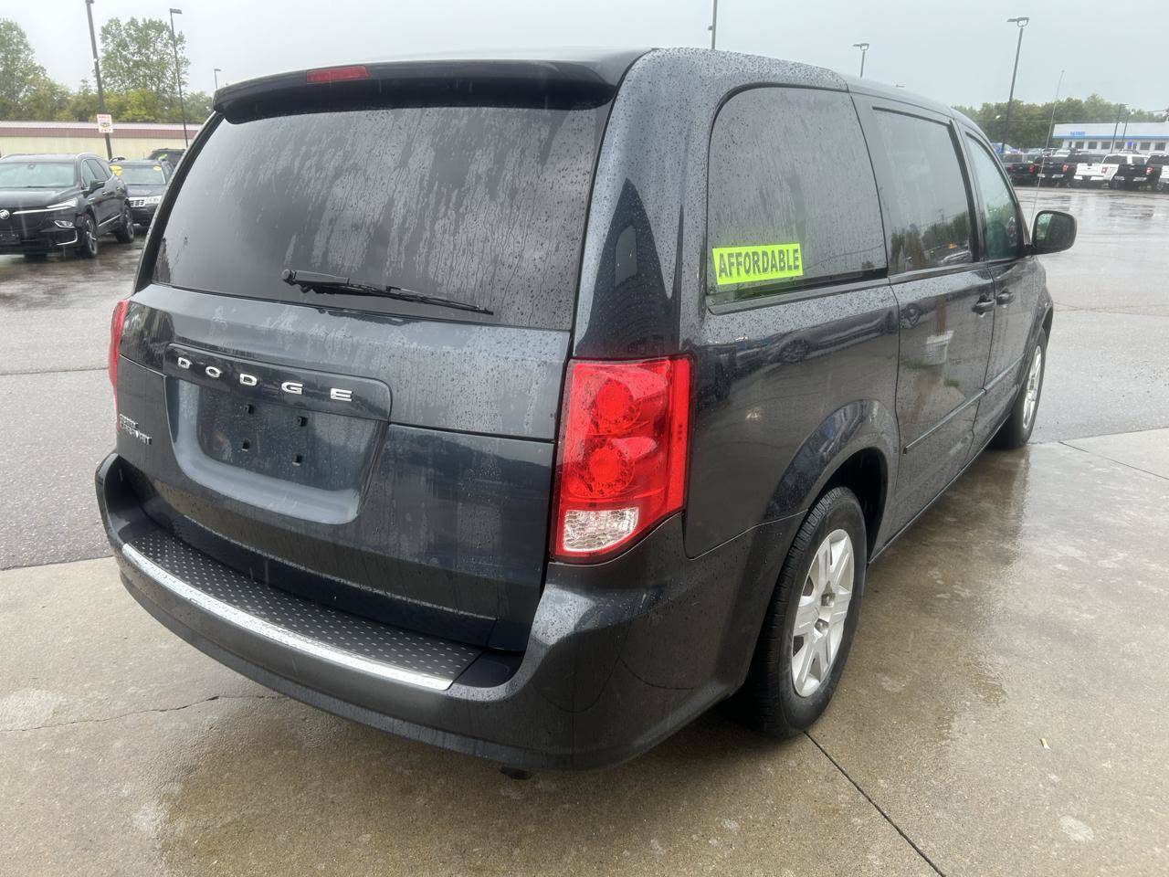 Used 2013 Dodge Grand Caravan SE FWD image 5