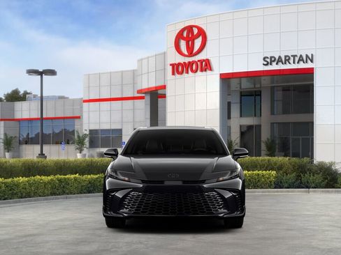 New 2026 Toyota Camry Hybrid FWD image 17