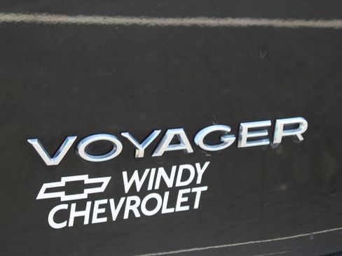 Used 2023 Chrysler Voyager LX FWD image 30