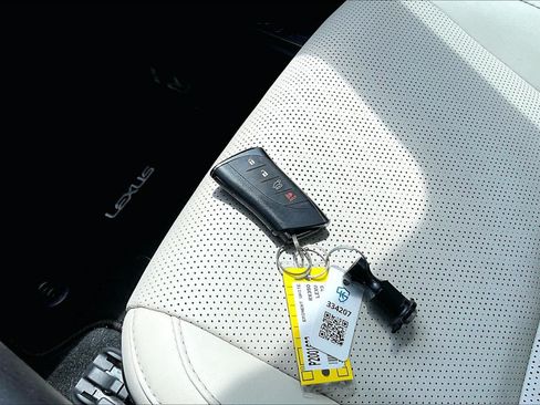Used 2023 Lexus RX 350 Premium Plus w/ Cold Area Package FWD image 15