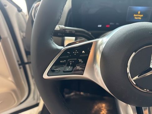 New 2025 Mercedes-Benz GLB 250 image 20