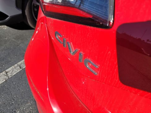 Used 2023 Honda Civic Sport image 11