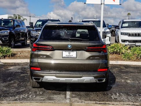 Used 2024 BMW X5 xDrive50e w/ Premium Package image 8