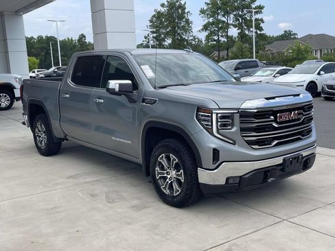 Used 2025 GMC Sierra 1500 SLT AWD/4WD image 5