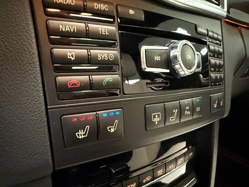 Used 2013 Mercedes-Benz E 63 AMG E63 AMG Sedan w/ AMG Performance Pkg image 21