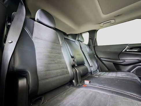 Used 2024 Mitsubishi Outlander SE FWD image 27