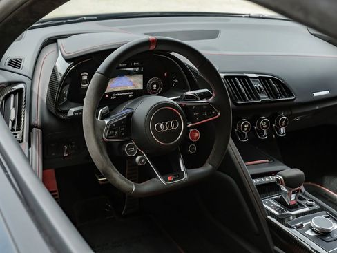 Used 2021 Audi R8 V10 RWD image 17