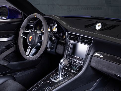 Used 2016 Porsche 911 GT3 RS RWD image 13