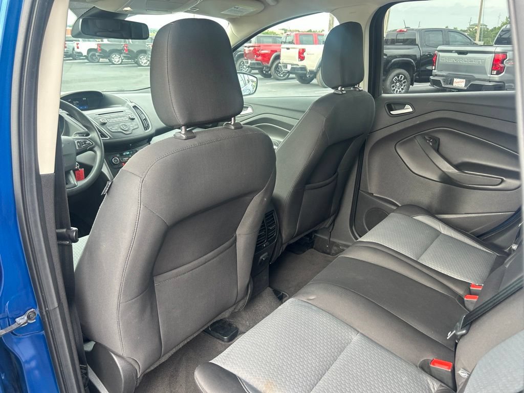 Used 2018 Ford Escape SE w/ Ford Safe & Smart Package FWD image 37