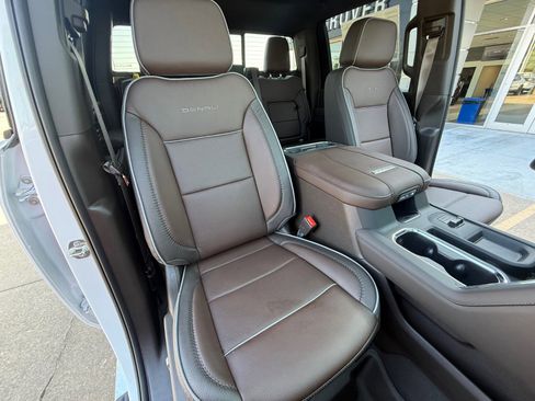 New 2025 GMC Sierra 2500 Denali w/ Denali Reserve Package image 34