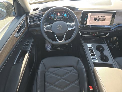 New 2026 Volkswagen Atlas SE image 18