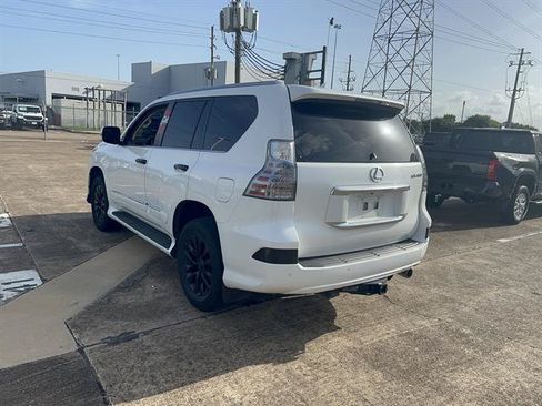 Used 2014 Lexus GX 460 w/ Premium Package AWD/4WD image 4