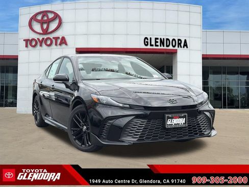 New 2026 Toyota Camry SE FWD image 2