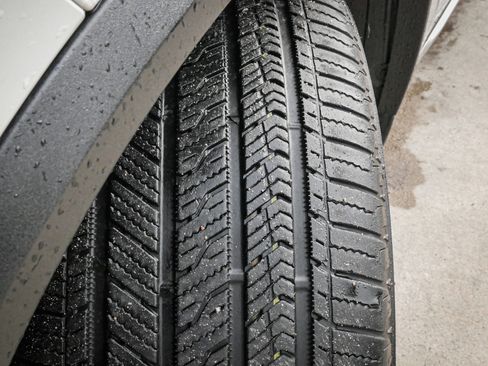 Used 2021 BMW X5 xDrive40i w/ Premium Package 3 image 12