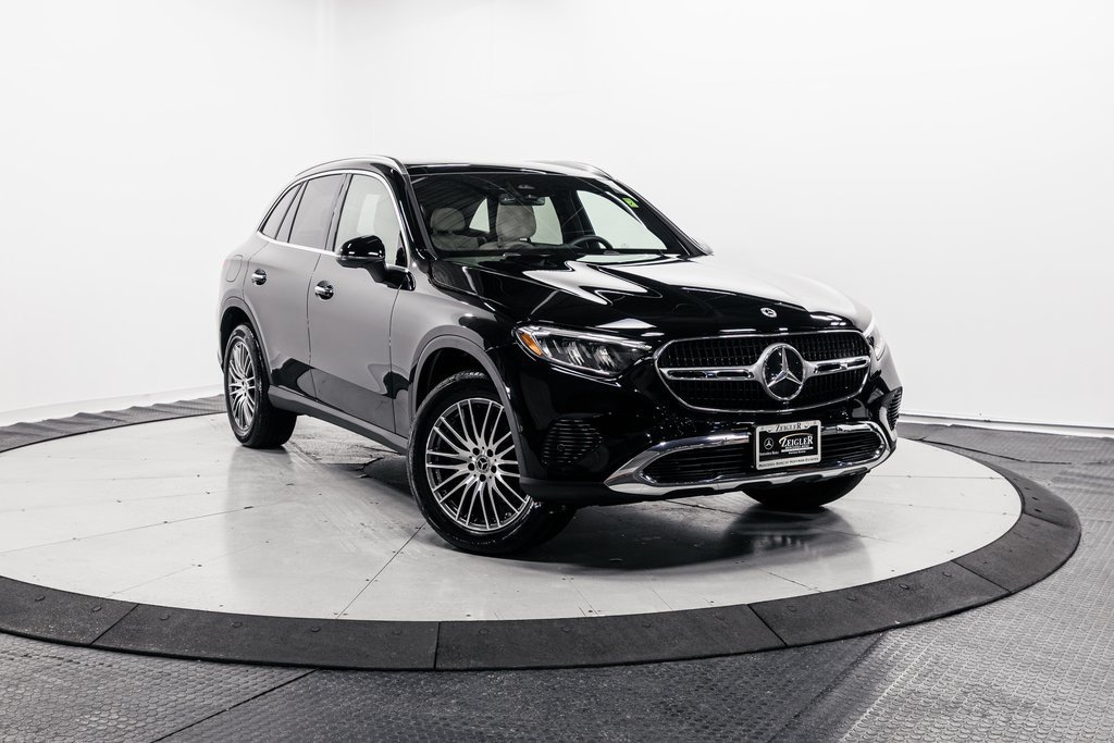Used 2026 Mercedes-Benz GLC 300 4MATIC image 1