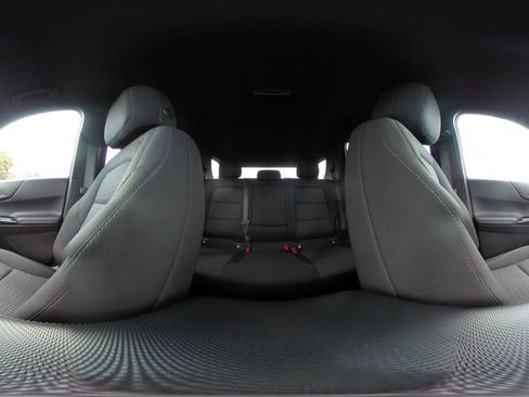 Used 2025 Chevrolet Equinox LT image 36