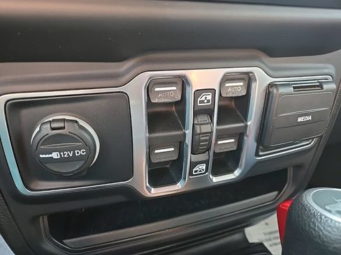 Used 2019 Jeep Wrangler Unlimited Sport S AWD/4WD image 61