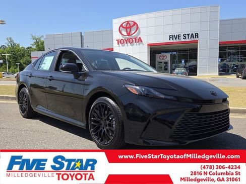 New 2026 Toyota Camry LE FWD image 1