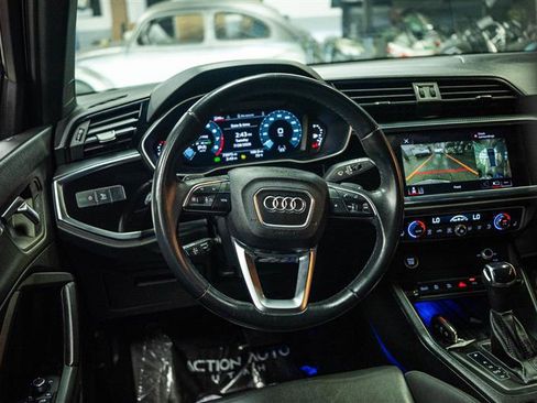 Used 2022 Audi Q3 2.0T Premium Plus w/ Premium Plus Package AWD/4WD image 16