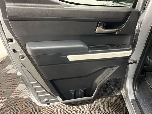 Used 2024 Toyota Tacoma TRD Off-Road image 17