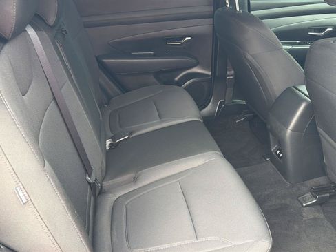 Used 2025 Hyundai Tucson SE AWD/4WD image 26