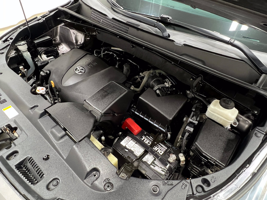 Used 2019 Toyota Highlander XLE AWD/4WD image 29