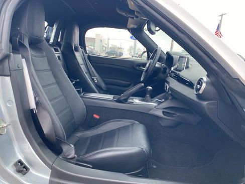 Used 2018 FIAT 124 Spider Lusso w/ Convenience Group image 21