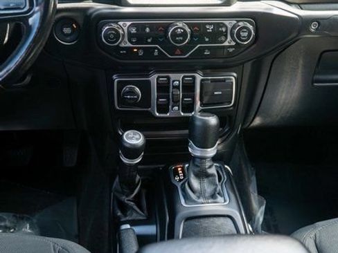 Used 2021 Jeep Gladiator Sport AWD/4WD image 15