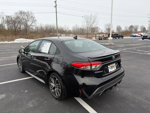 Used 2022 Toyota Corolla SE image 4