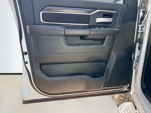 Used 2024 RAM 3500 Big Horn image 21