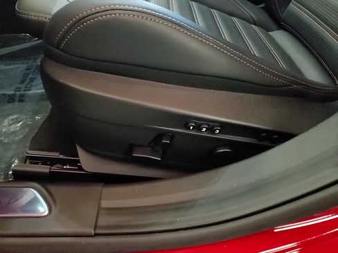 New 2025 Alfa Romeo Giulia AWD w/ Driving Assist Package image 22