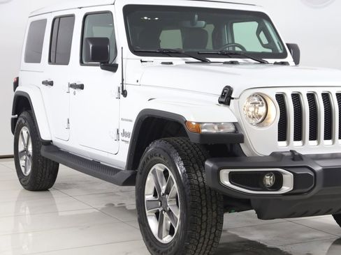Used 2022 Jeep Wrangler Unlimited Sahara w/ Cold Weather Group AWD/4WD image 40