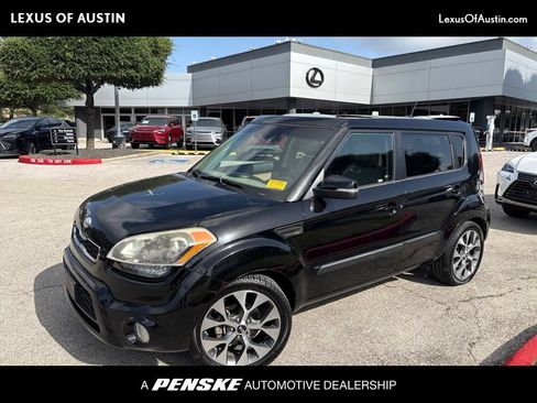 Used 2013 Kia Soul ! FWD image 1