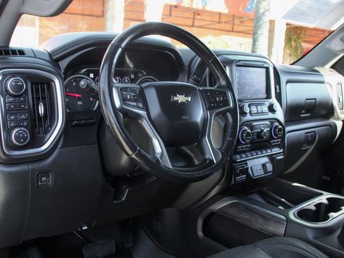 Used 2020 Chevrolet Silverado 2500 LTZ w/ LTZ Premium Package image 18