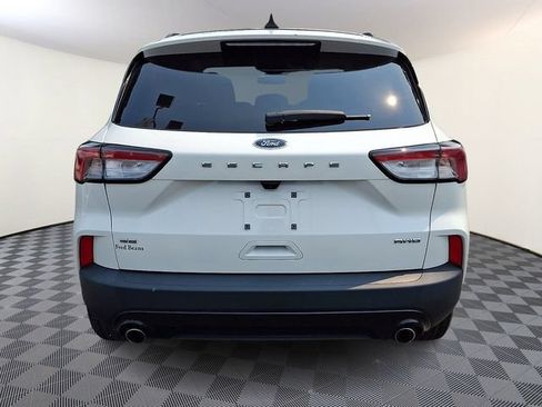 Used 2022 Ford Escape SE w/ SE Sport Appearance Package AWD/4WD image 6