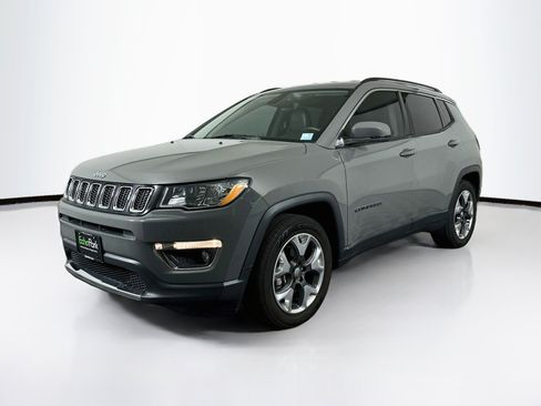 Used 2019 Jeep Compass Limited FWD image 3