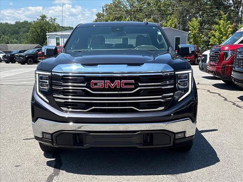Certified 2025 GMC Sierra 1500 SLT AWD/4WD image 3