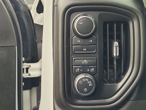 Used 2021 Chevrolet Silverado 2500 W/T image 13