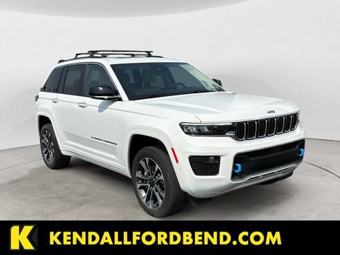 Used 2022 Jeep Grand Cherokee Overland AWD/4WD image 3